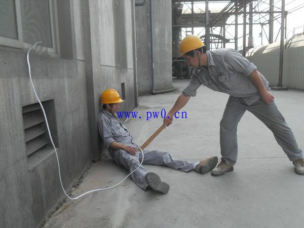 触电分为电击和电伤对吗